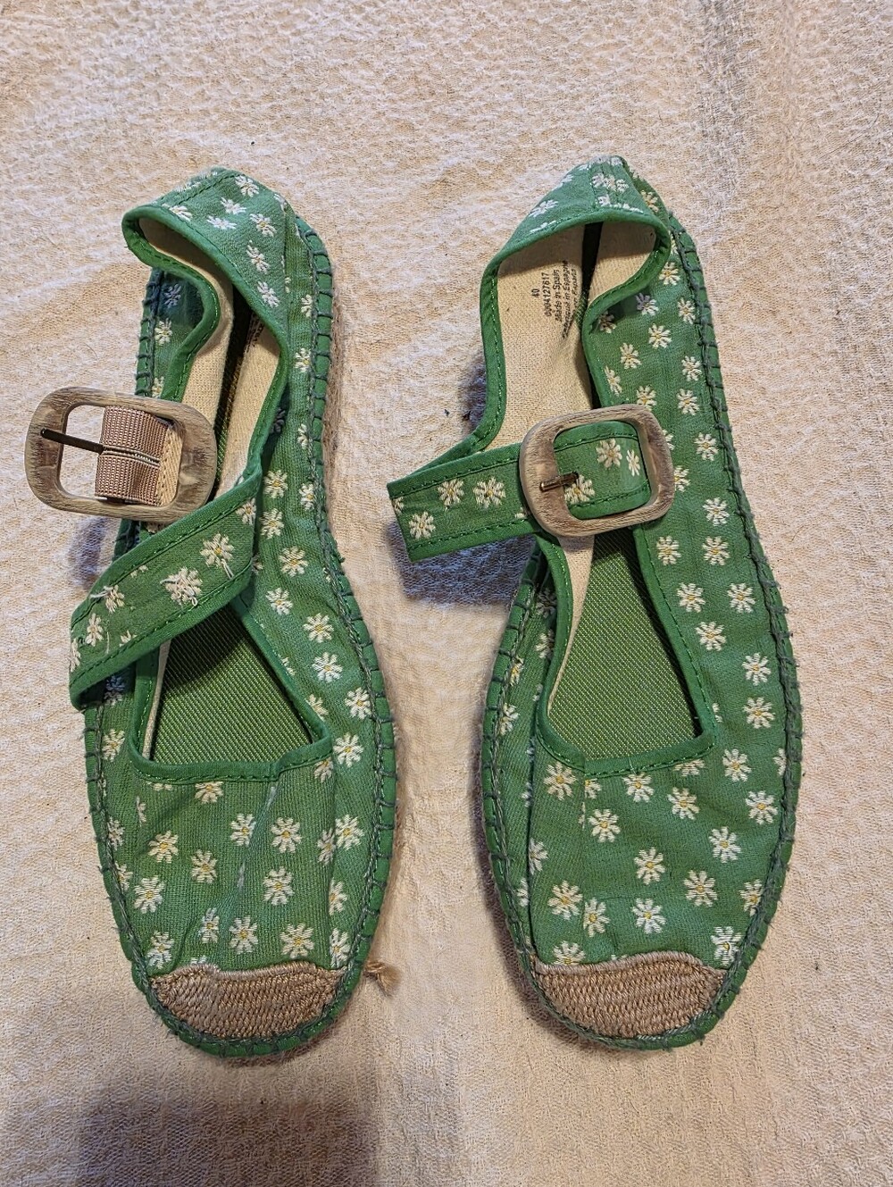 FREE PEOPLEGreen Floral Mary Jane Sandals with Buckle
